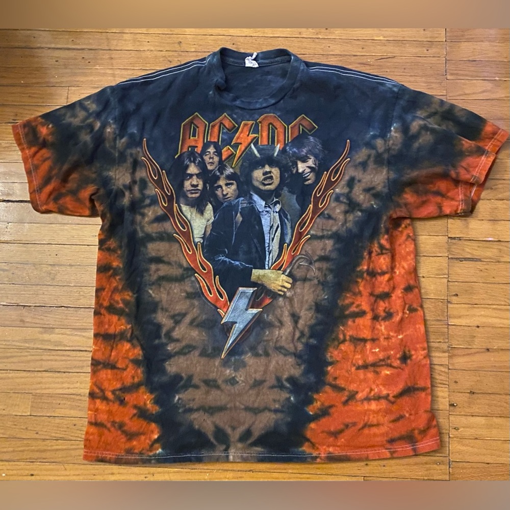 ACDC Men’s Distressed Tie Dye T Shirt